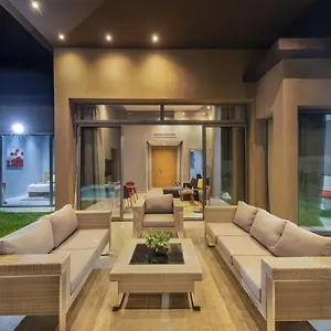 Palms Edge Avec Piscine&jardin Privés Marrakesh